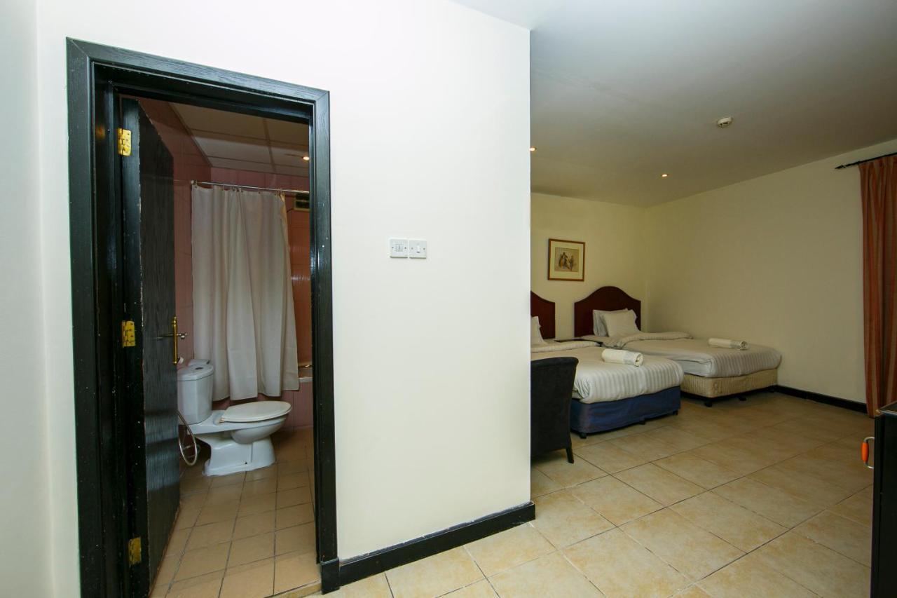 Bahrain Plaza Hotel Manáma Kültér fotó